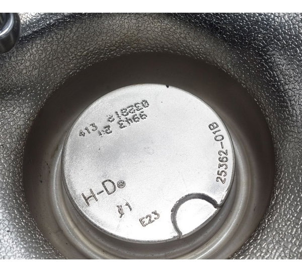 Tampa Motor Direita Harley Electra Touring Cvo 12-13 Origina Prateado