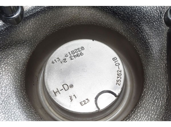 Tampa Motor Direita Harley Electra Touring Cvo 12-13 Origina Prateado