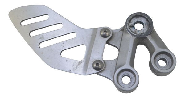 Suporte Pedaleira Dianteira Esq Suzuki Gsx-r Srad 1000 06-07