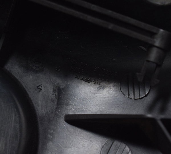 Acabamento Porta Luvas Esq Harley Electra Touring M8 114 19-