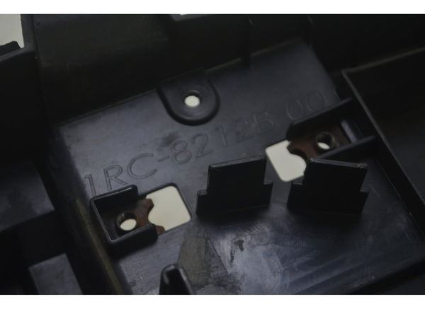 Paralama Interno Traseiro C/avaria Yamaha Mt 09 15-18 Origin Traseiro