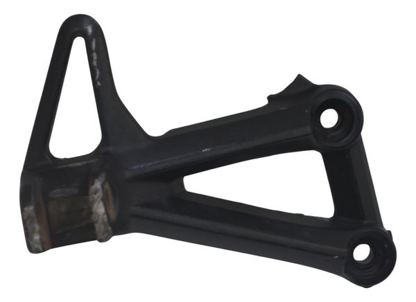 Suporte Pedaleira Traseira Dir C/avaria Yamaha Mt 09 15-18