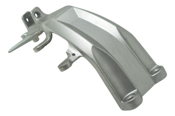 Suporte Pedaleira Traseira Esq Yamaha Xt 1200z Super Tenere Prateado