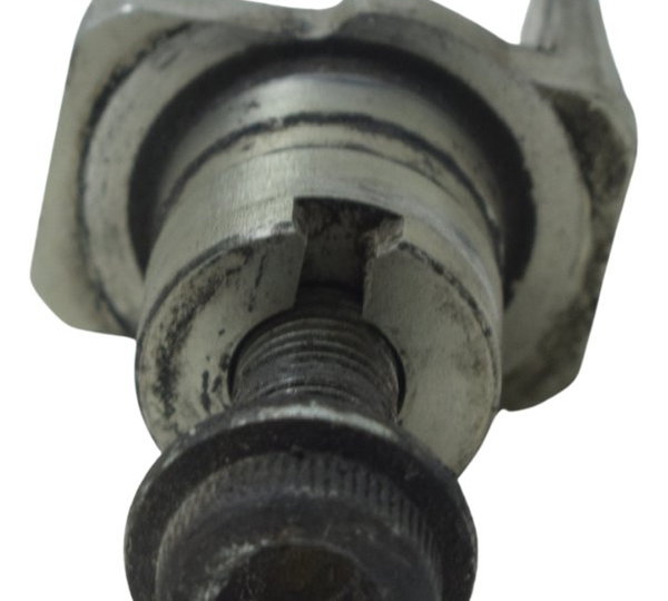 Suporte Pedaleira Diant Dir Suzuki Gsx-r Srad 750 07-09 Orig