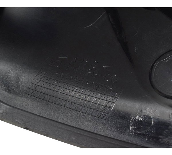 Tampa Tanque Esq C/ Avaria Yamaha Yzf R3 16-19 Original Preto