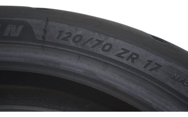 Pneu Michelin Road 5 120/70 Zr 17 M/c 58w