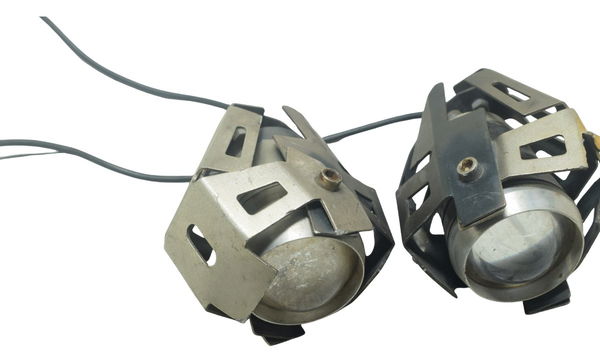 Farol Auxiliar Custom C/avaria Yamaha Drag Star Xvs 650 96-0 Ambos Lados