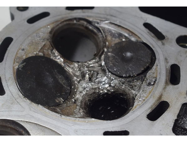 Carcaça Cabeçote C/ Avaria Kawasaki Er 6n 10-12 Original