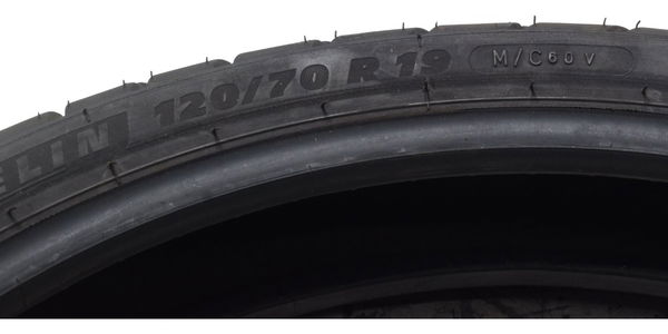 Pneu Michelin Anakee Adventure 2ct 120/70 R19 60v