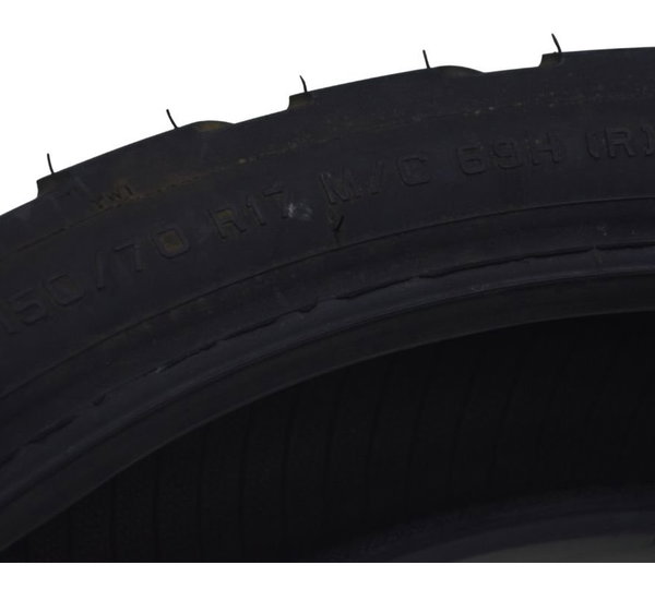 Pneu Metzeler Tourance 150/70 R17 M/c 69h