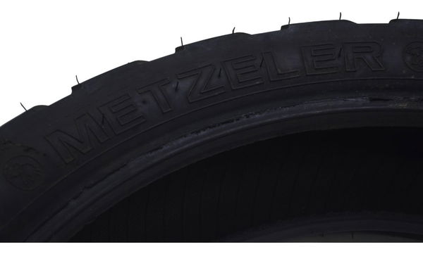 Pneu Metzeler Tourance 150/70 R17 M/c 69h