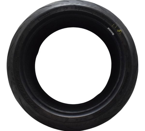 Pneu Pirelli Diablo Rosso Iii 240/45 Zr 17