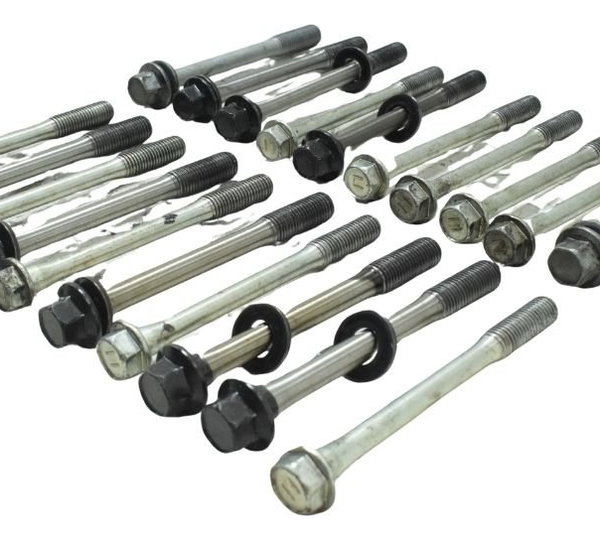 Kit Parafuso Prisioneiro Motor Suzuki Gsx-r Srad 1000 18-23
