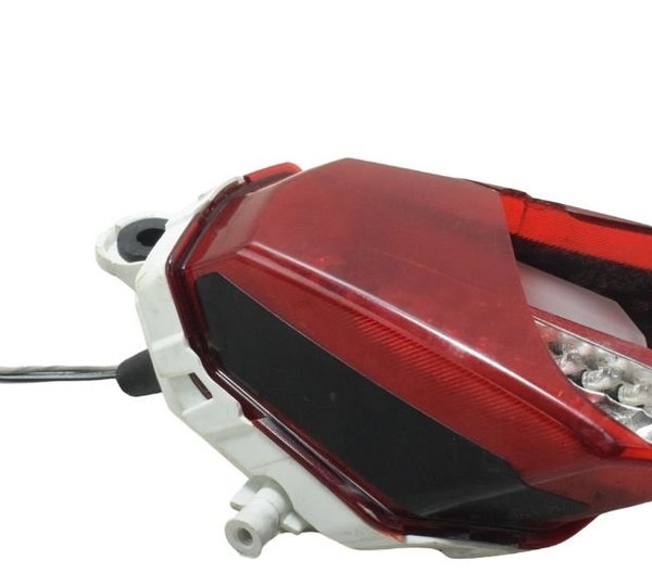 Lanterna Traseira C/avaria Suzuki Gsx-r Srad 1000 18-23 Orig Ambos Lados