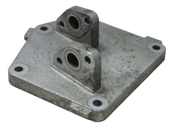 Placa Conexão Mangueira Óleo Suzuki Gsx-r Srad 1000 18-23