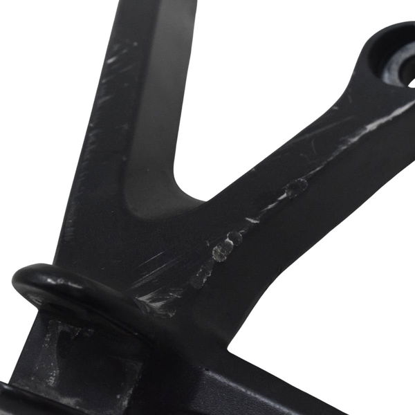 Suporte Pedaleira Tras Esq Det Suzuki Gsx-r Srad 1000 18-23
