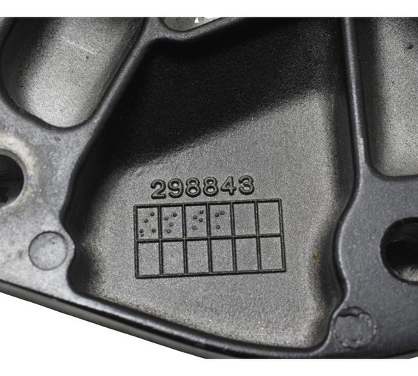 Suporte Pedaleira Diant Dir Suzuki Gsx-r Srad 1000 18-23 Org