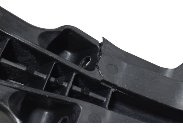 Suporte Interno Placa C/ Avaria Suzuki Gsx-r Srad 1000 18-23