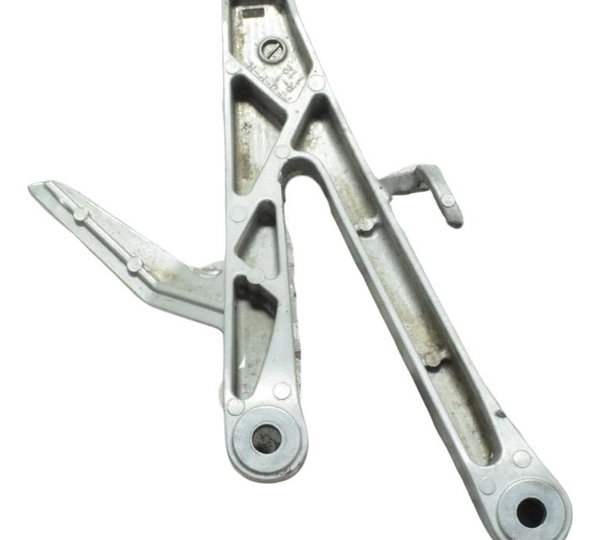 Suporte Pedaleira Tras Dir C/ Detalhes Honda Cbr 600rr 07-12