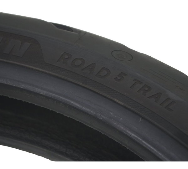 Pneu Michelin Road 5 Trail 120/70 Zr 19 M/c 60w C/detalhes