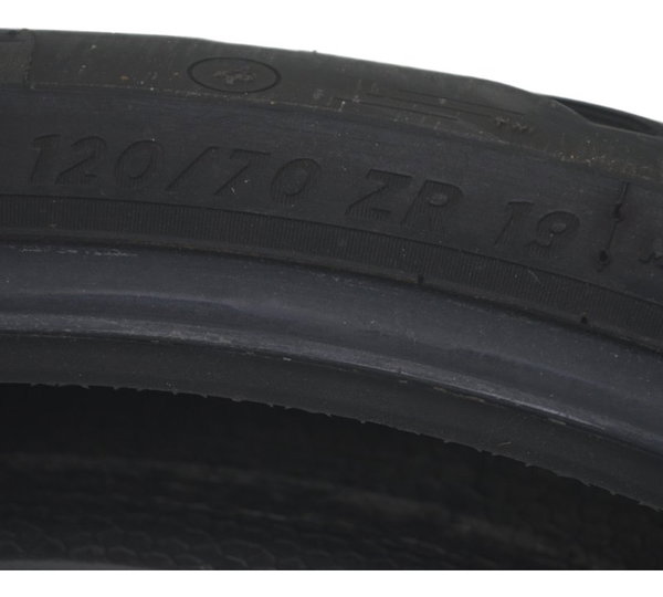 Pneu Michelin Road 5 Trail 120/70 Zr 19 M/c 60w C/detalhes