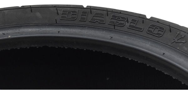 Pneu Pirelli Diablo 120/70 Zr17 M/c 58w C/detalhes