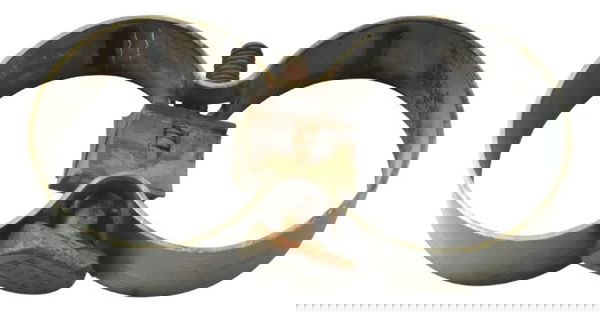 Abraçadeira Escape Harley Night Rod 07-11 Original