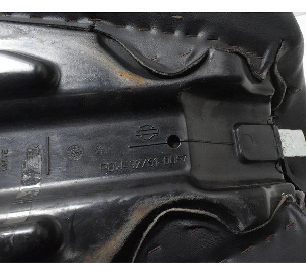 Banco C/detalhes Harley Dyna 08-11 Original Preto