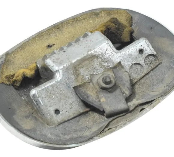 Suporte Lanterna Traseira C/detalhes Harley Dyna 08-11 Origi