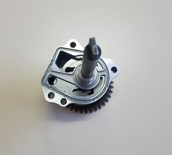 Bomba Óleo Gsxr 1300 Hayabusa Original 08/15 Frete Grátis 