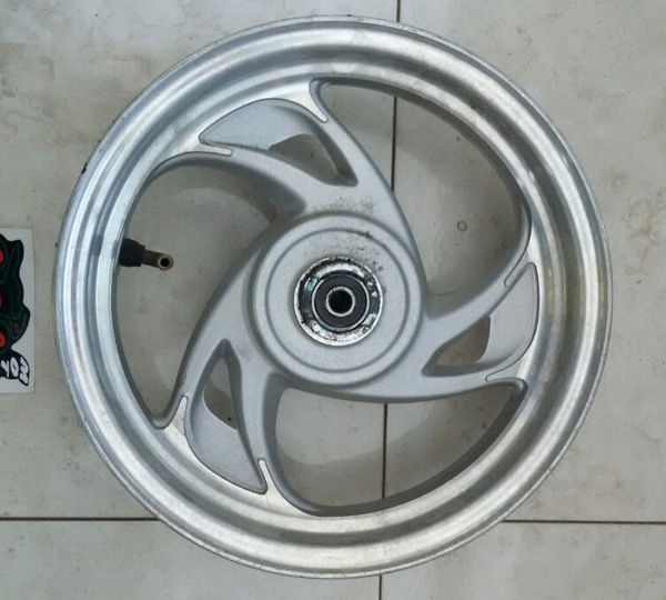 Roda Dianteira Burgman I 125 2010 A 2016 Original