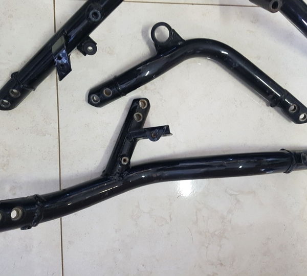 Suporte Motor Intruder Chassis Lc 1500 Intruder Suzuki