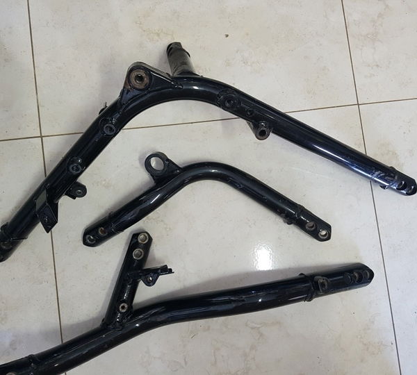 Suporte Motor Intruder Chassis Lc 1500 Intruder Suzuki