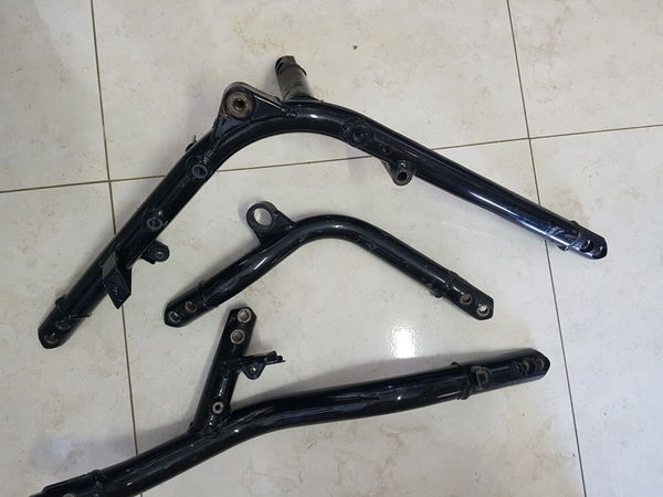 Suporte Motor Intruder Chassis Lc 1500 Intruder Suzuki