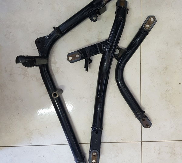 Suporte Motor Intruder Chassis Lc 1500 Intruder Suzuki