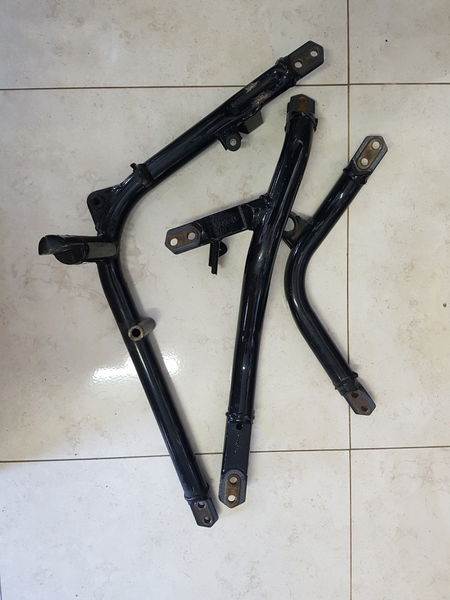 Suporte Motor Intruder Chassis Lc 1500 Intruder Suzuki