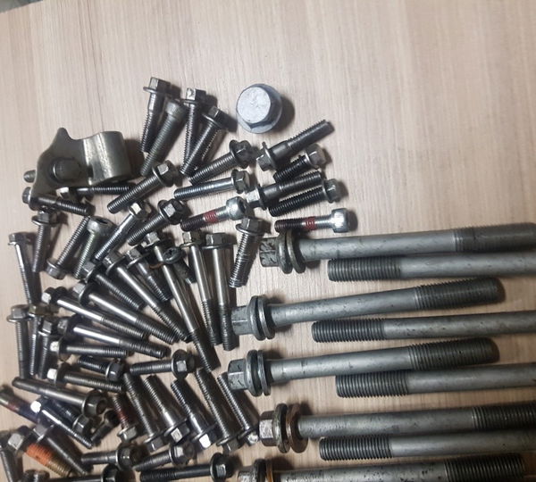 Jogo Parafuso Motor Kawasaki Zx 10r 10a15 Original 