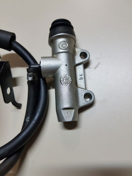 Cilindro Freio Traseiro Bmw K 1300 Gt 09/10 Original