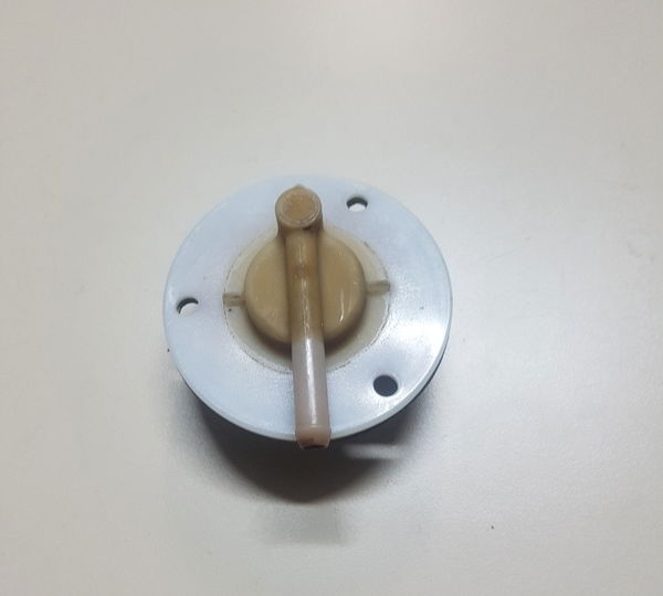 Respiro Tanque Lc 1500 Intruder Original  Preto