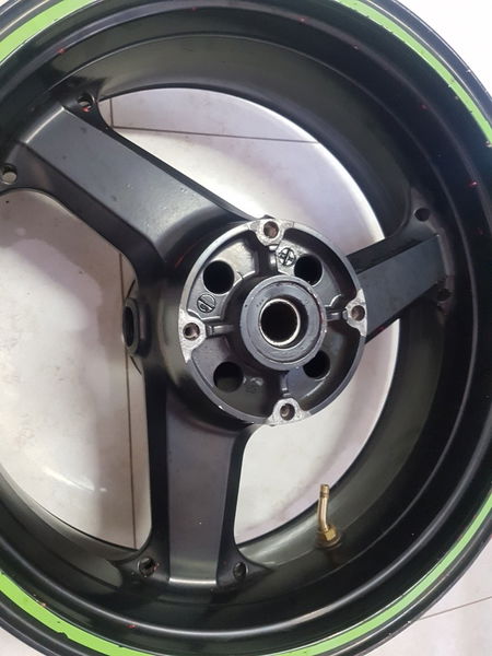 Roda Traseira Kawasaki Zx 12r 00a06 Original 