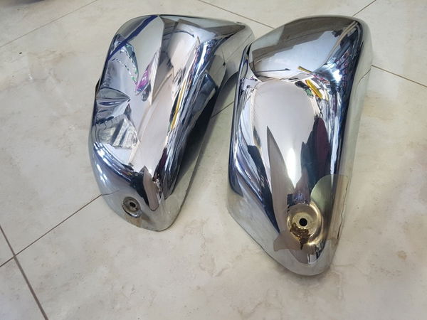 Capa Tanque Lc 1500 Intruder Original Combustivel (avariada)