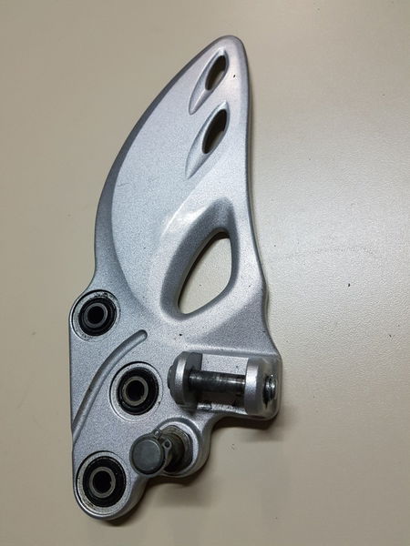 Bacalhau Esquerdo Dianteiro Gsxr 1300 Hayabusa 08/15 