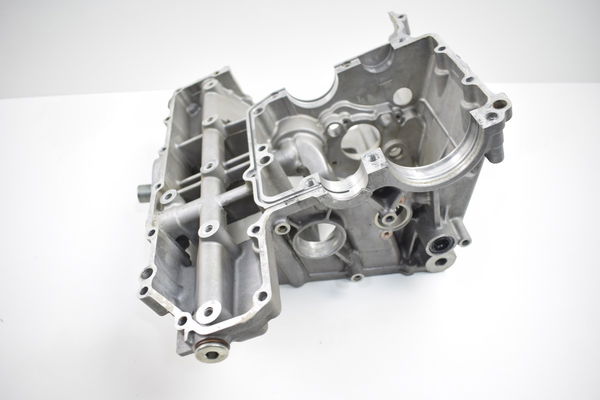Bloco Carcaça Motor Inferior Gsx-r Srad 1000 2008-2009