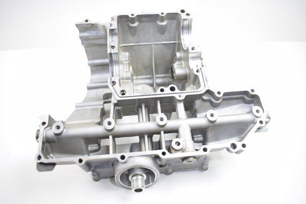 Bloco Carcaça Motor Inferior Gsx-r Srad 1000 2008-2009