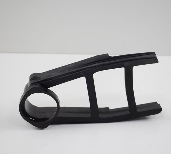 Saboneteira Guia Corrente Gsx 750f 91 A 97 Original