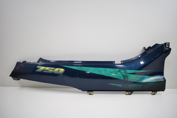 Tampa Lateral Direita Gsx 750f 91/92/93/94/95/96/97 P/reparo