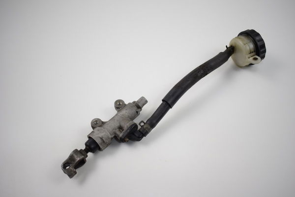 Cilindro Freio Traseiro Burrinho Cbr 900rr 96/97/98/99 Orig.