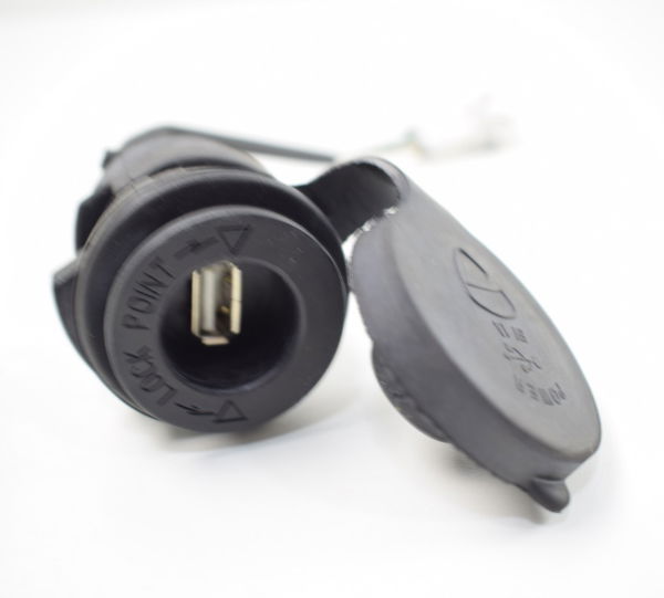 Tomada Usb Ducati Multistrada Enduro 2017 Original