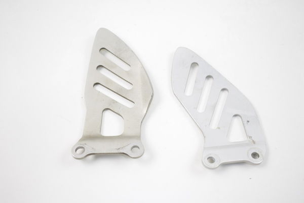 Protetor Pedaleira Par Gsx-r Srad 1000 06-07 Original 