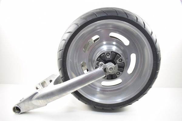 Kit Roda Balança Pneu 240 Aro 18 Harley V Rod V-rod Vrod 